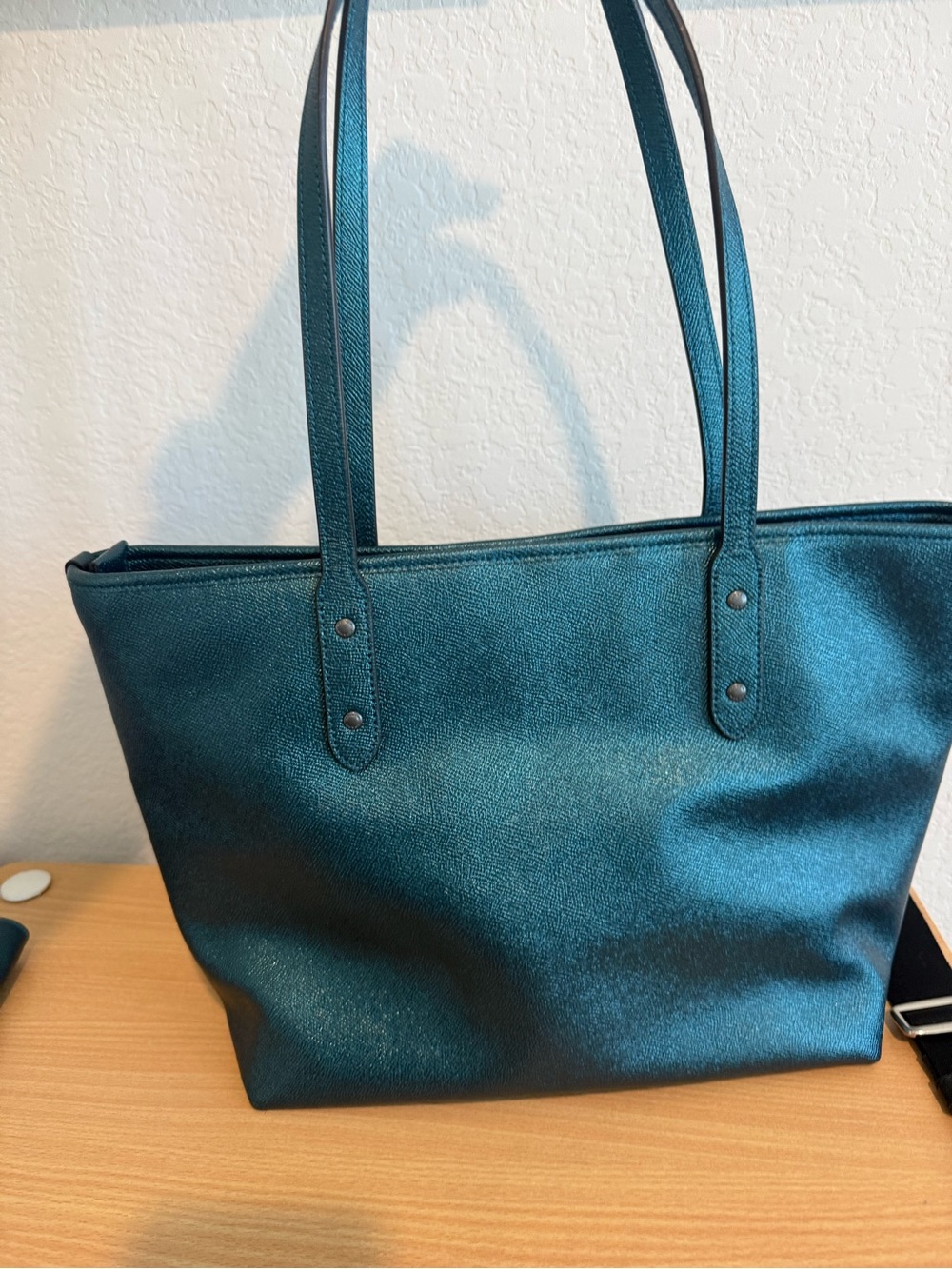 Coach Teal Metallic Tote Bag with Matching Clutch Wristlet - Picture 2 of 8